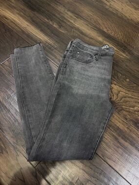 Women's Skinny Gray Jeans - Slim Fit
